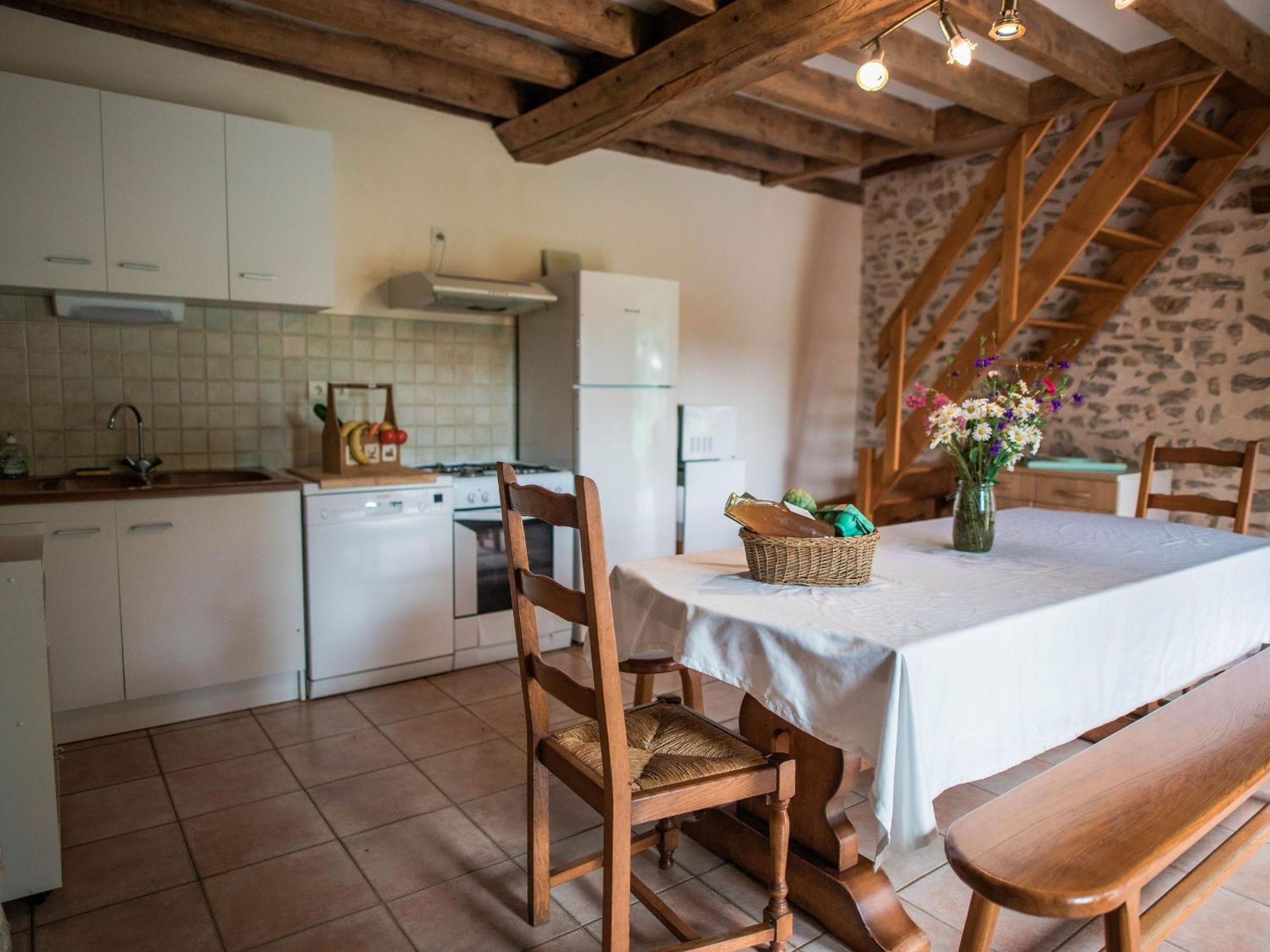 Gite De Charme Renove Avec Cheminee, Terrasse Et Proche Randonnees - Capacite 13 Pers. - Fr-1-410-179 Saint-Léonard-des-Bois المظهر الخارجي الصورة